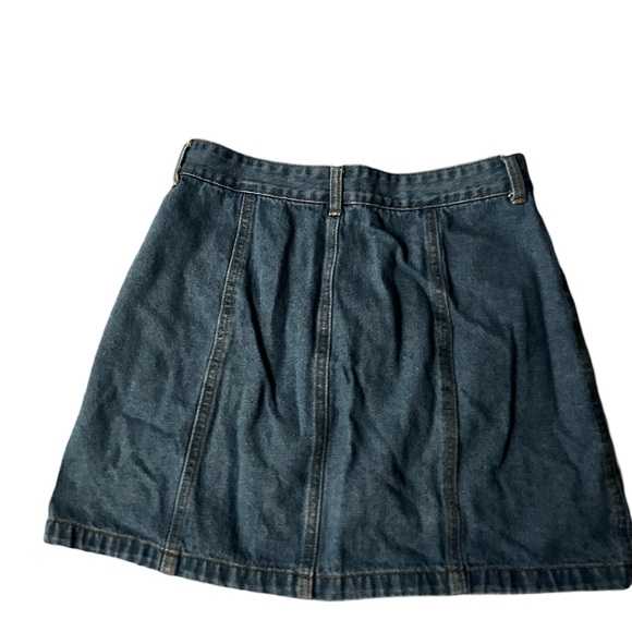 Forever 21 Women's Denim Mini Skirt Size M Blue Full Button Front A-Line - Picture 3 of 5